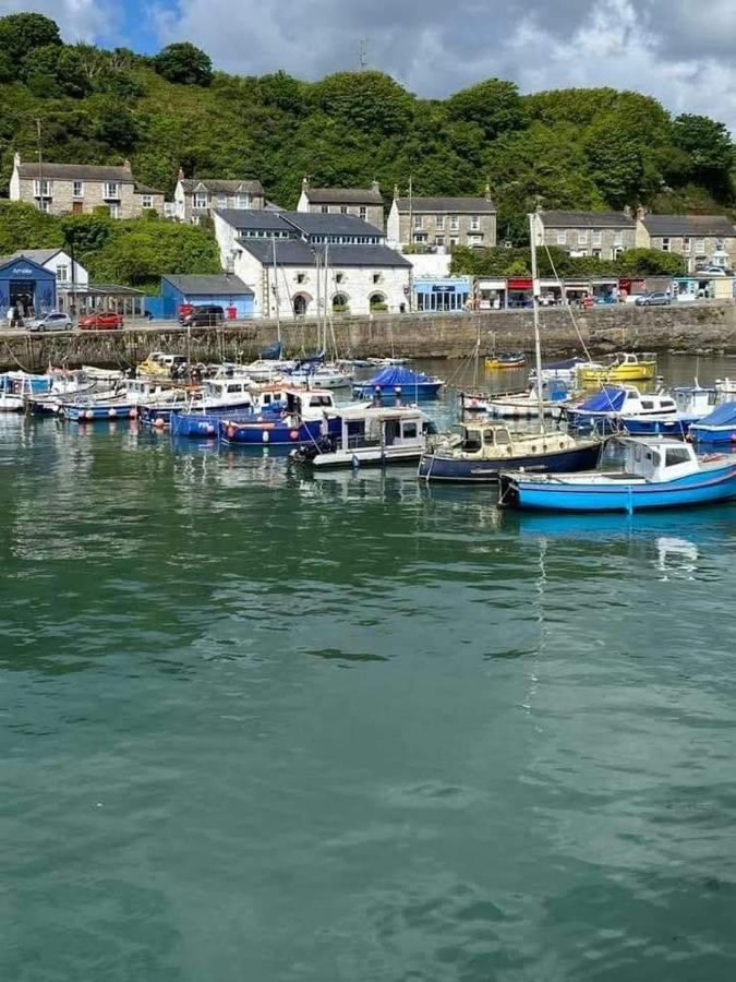 Farm Accommodation - The Lizard Peninsula, Cornwall Helston Exterior foto